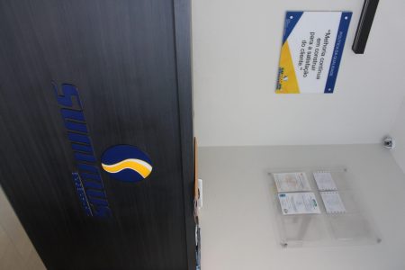 Logo interna acrilico com pintura